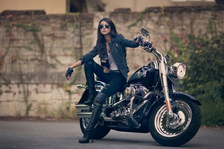 Female Attitude Shayari
