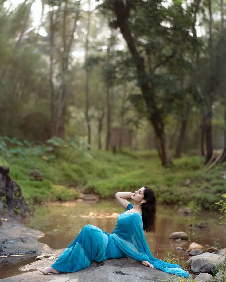 Short Saree Caption For Attitude Girl